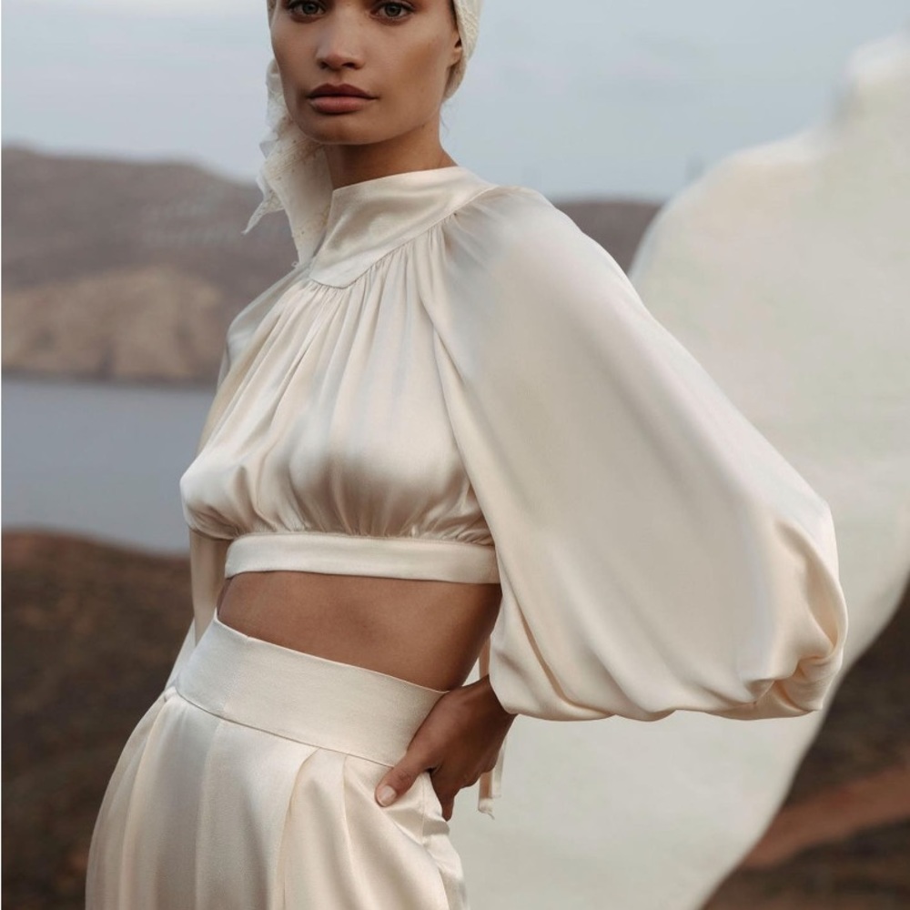 SHONA JOY LA LUNE HIGH NECK TIE UP CROP TOP - CREAM size: 4 US